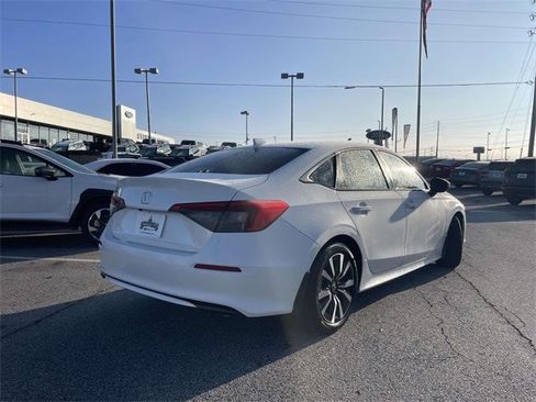 Used 2022 Honda Civic EX image 3