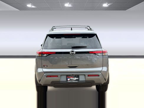 New 2026 Nissan Pathfinder SL FWD image 10