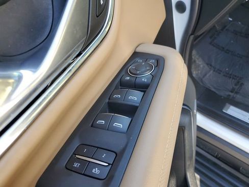 Used 2023 Chevrolet Tahoe Premier image 16