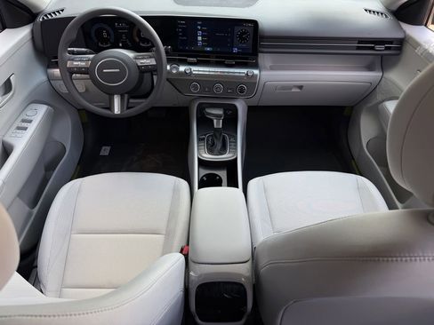 New 2026 Hyundai Kona SE image 10