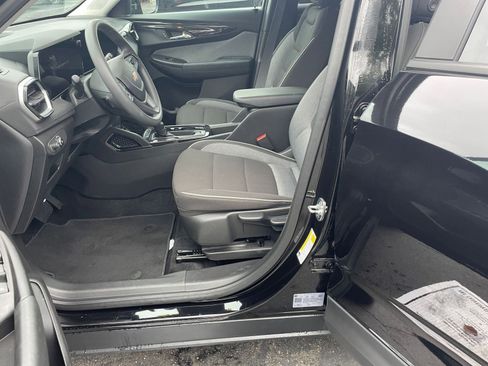 Used 2025 Chevrolet TrailBlazer LT image 21