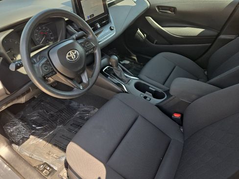 Used 2024 Toyota Corolla LE FWD image 9