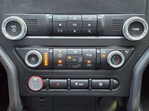 Used 2019 Ford Mustang GT image 19