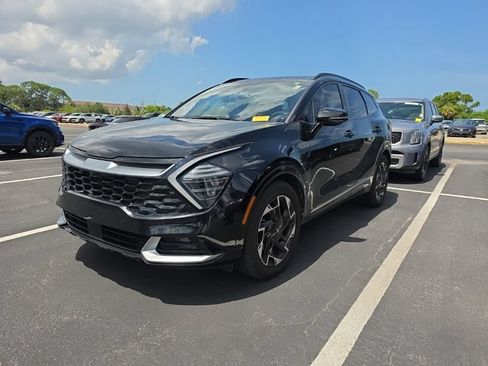 Certified 2025 Kia Sportage SX FWD image 6