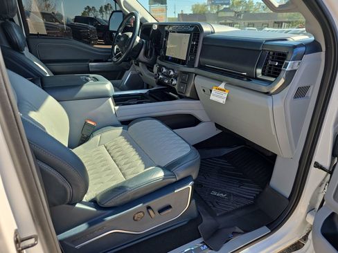 Used 2024 Ford F350 Limited w/ FX4 Off-Road Package image 28