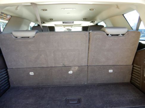 Used 2018 GMC Yukon Denali image 9