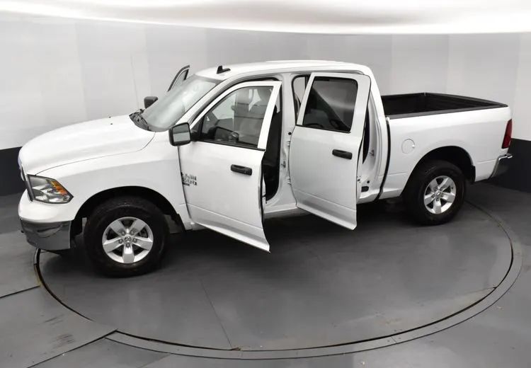 Used 2022 RAM 1500 Classic SLT w/ Electronics Group AWD/4WD image 7
