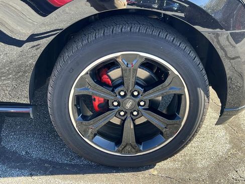 Used 2024 Ford Expedition Limited image 12