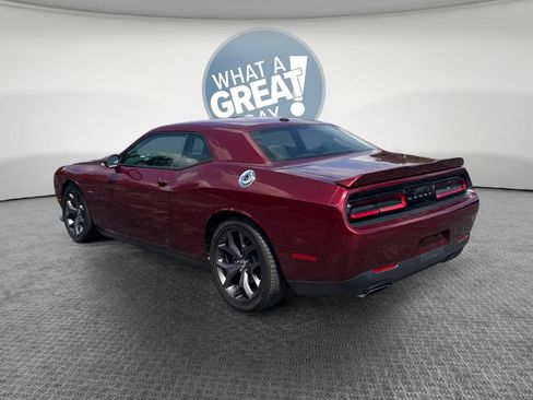 Used 2019 Dodge Challenger R/T RWD image 6