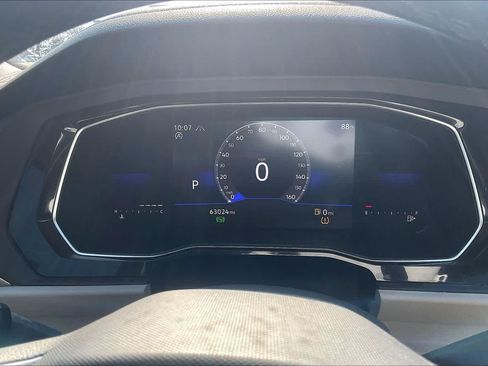 Used 2023 Volkswagen Jetta SE w/ Panoramic Sunroof Package FWD image 16