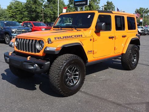 Used 2025 Jeep Wrangler Unlimited Rubicon AWD/4WD image 25