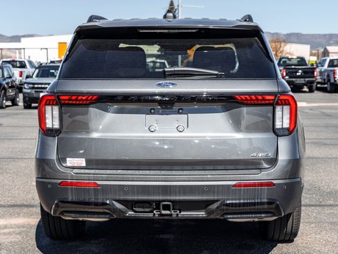 New 2026 Ford Explorer ST-Line w/ ST-Line Street Pack AWD/4WD image 5