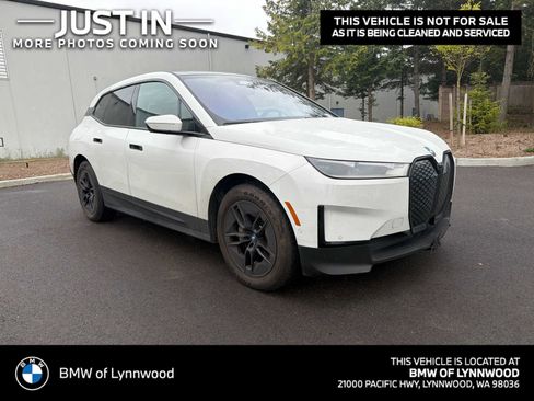 Used 2024 BMW iX xDrive50 w/ Convenience Package AWD/4WD image 1