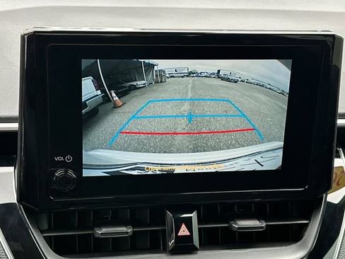 Used 2025 Toyota Corolla SE FWD image 22
