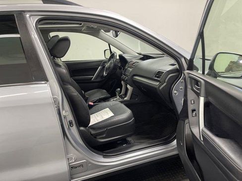 Used 2014 Subaru Forester 2.5i Touring AWD/4WD image 19