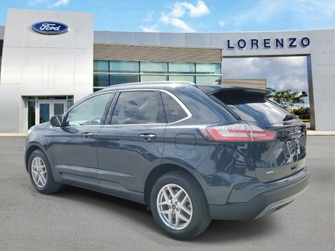 Used 2024 Ford Edge SEL w/ Convenience Package image 7