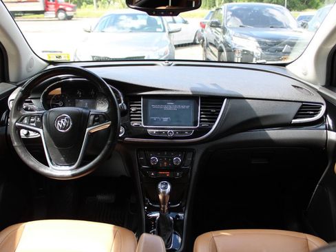 Used 2019 Buick Encore Essence AWD/4WD image 32