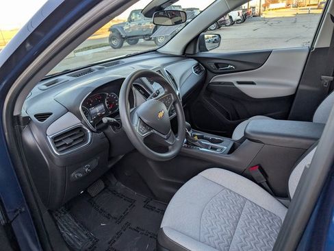 Used 2023 Chevrolet Equinox LS w/ LS Convenience Package image 13