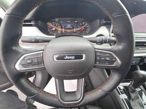 Used 2022 Jeep Compass Limited AWD/4WD image 16