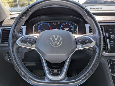 Used 2021 Volkswagen Atlas SEL R-Line AWD/4WD image 17