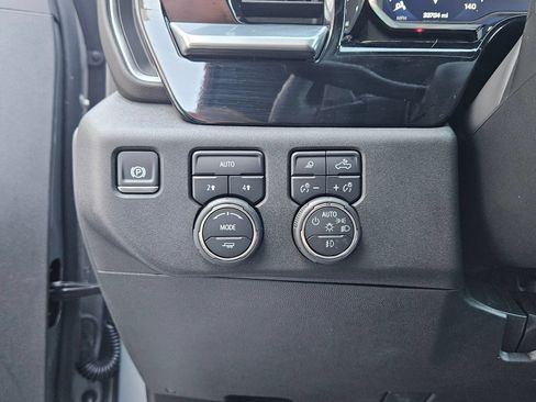 Used 2024 Chevrolet Silverado 1500 RST w/ Rally Edition AWD/4WD image 19