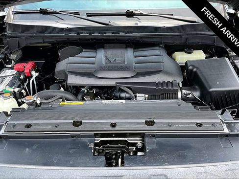 Used 2022 Nissan Titan PRO-4X w/ Pro-4x Convenience Package AWD/4WD image 30