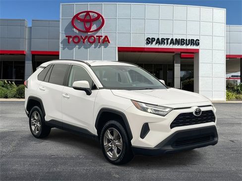 Used 2024 Toyota RAV4 XLE image 1