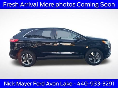 Used 2024 Ford Edge SEL w/ Convenience Package image 3