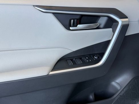 New 2025 Toyota RAV4 XLE Premium image 15