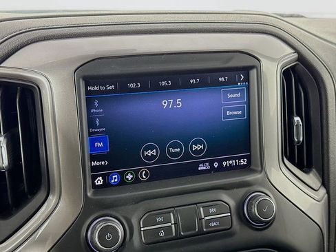 Used 2020 Chevrolet Silverado 1500 LT image 32