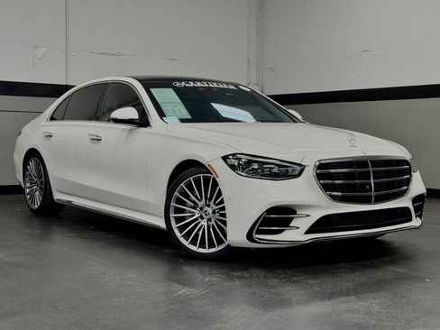 Used 2023 Mercedes-Benz S 580 4MATIC Sedan image 3