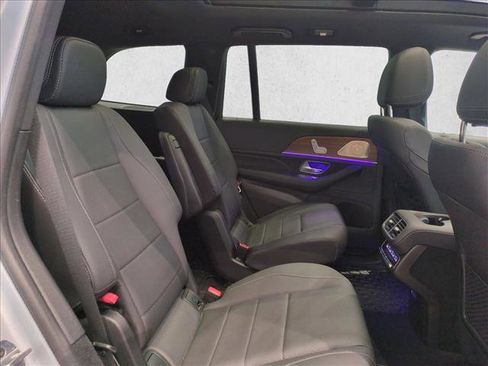 Used 2025 Mercedes-Benz GLS 450 4MATIC image 22