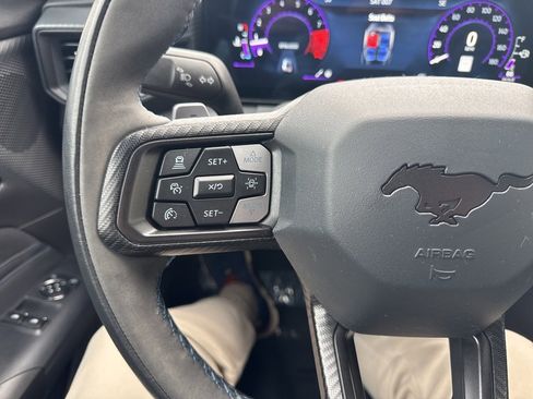 Used 2025 Ford Mustang Dark Horse image 21