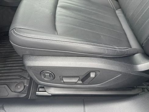 Used 2025 Audi A6 Premium Plus image 13