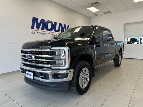 Used 2023 Ford F350 King Ranch w/ Chrome Package AWD/4WD image 2