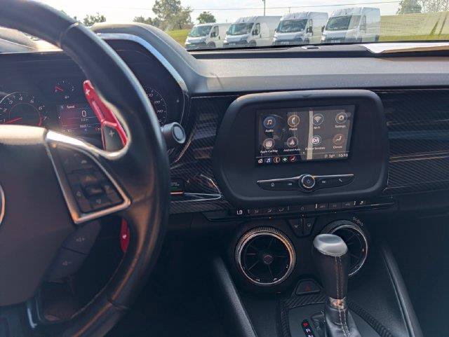Used 2021 Chevrolet Camaro LT RWD image 17
