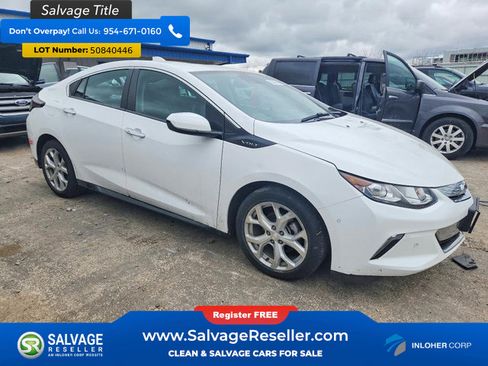 Used 2018 Chevrolet Volt Premier w/ Driver Confidence Package FWD image 5