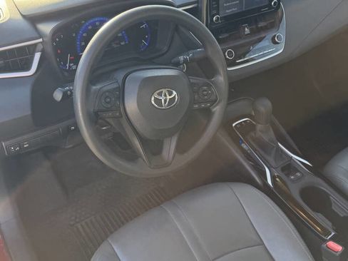 Used 2022 Toyota Corolla LE image 15