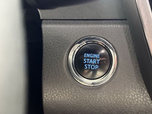 Used 2018 Toyota Camry XLE w/ Audio Package FWD image 36