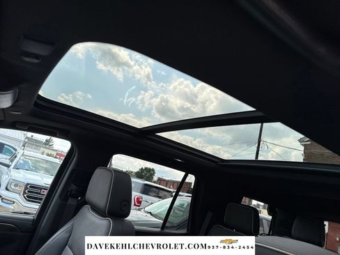 Used 2024 Chevrolet Tahoe Premier AWD/4WD image 20