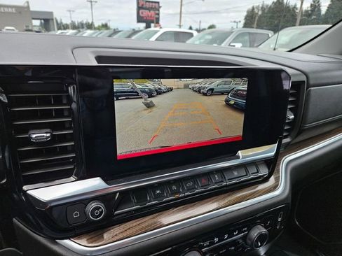 Used 2024 Chevrolet Silverado 1500 RST AWD/4WD image 32