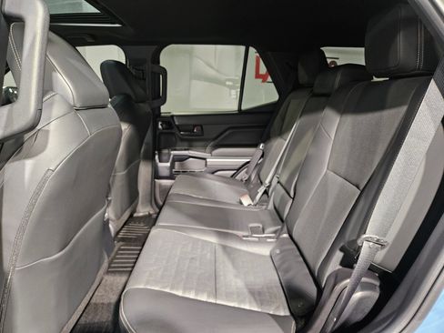 Certified 2025 Toyota 4Runner TRD Off-Road Premium w/ Tow Technology Package AWD/4WD image 36