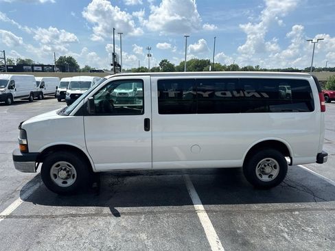 Used 2015 Chevrolet Express 3500 LT w/ LT Preferred Equipment Group RWD image 5