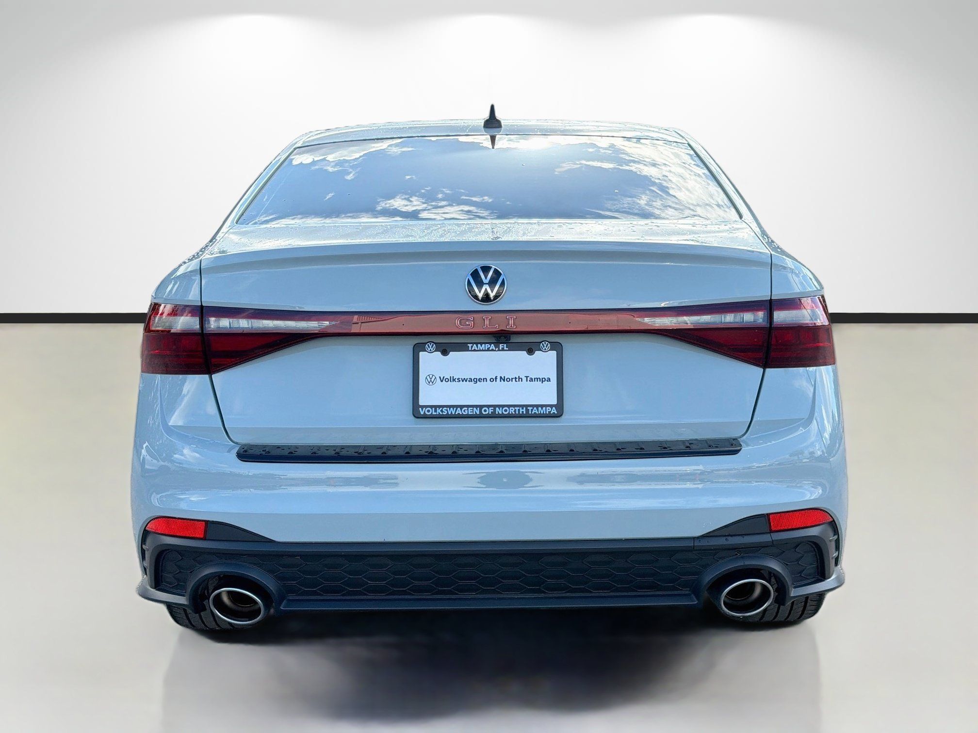 Used 2025 Volkswagen Jetta GLI Autobahn FWD image 4