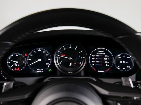 Used 2022 Porsche 911 Carrera RWD image 20