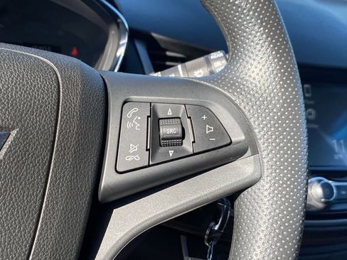 Used 2017 Chevrolet Trax LT image 21
