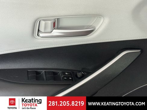 Used 2020 Toyota Corolla SE w/ Carpet Mat Package (TMS) image 12