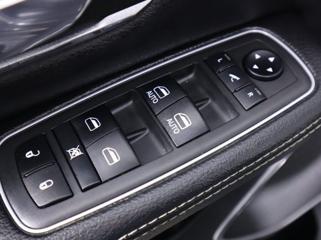 Used 2021 RAM 1500 Laramie AWD/4WD image 27