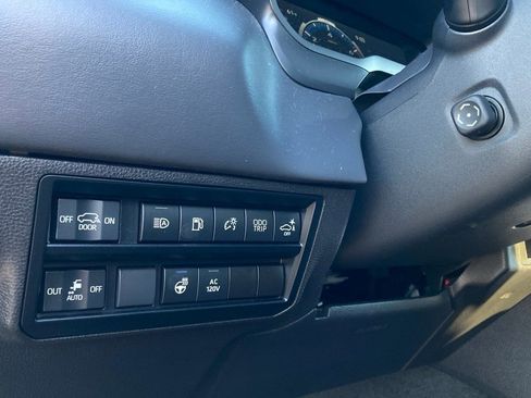 Certified 2024 Toyota Sequoia Platinum image 14