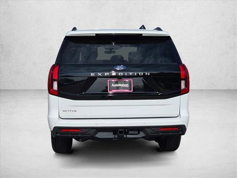 New 2026 Ford Expedition Active image 6